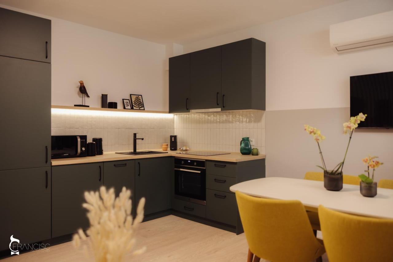 קלוז'-נאפוקה Zen Garden Apartments מראה חיצוני תמונה