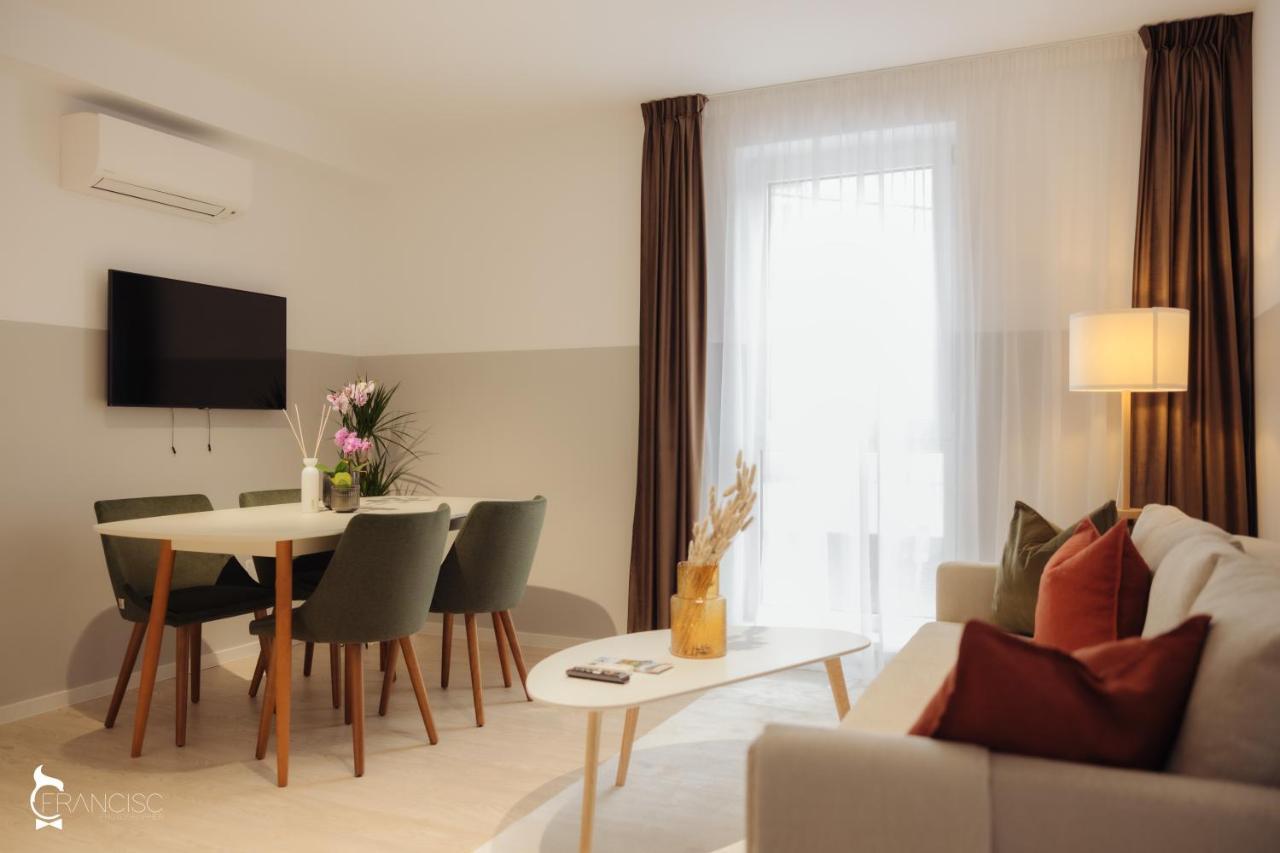 קלוז'-נאפוקה Zen Garden Apartments מראה חיצוני תמונה