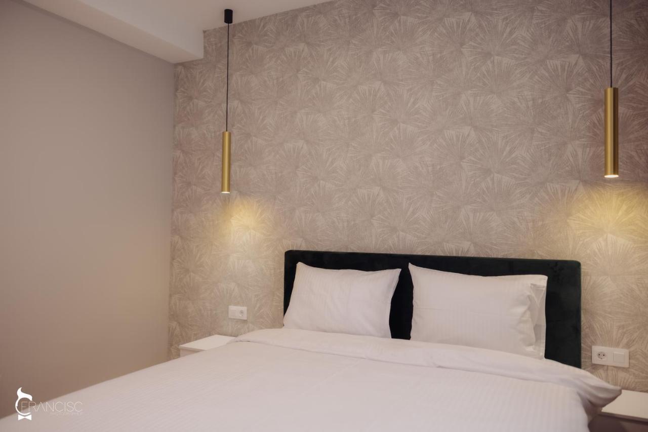 קלוז'-נאפוקה Zen Garden Apartments מראה חיצוני תמונה