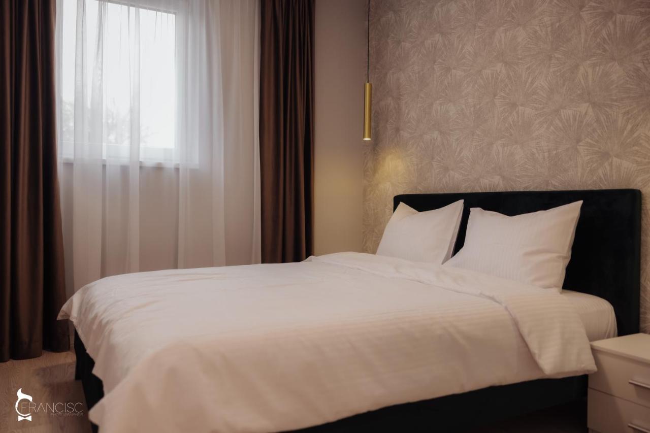 קלוז'-נאפוקה Zen Garden Apartments מראה חיצוני תמונה